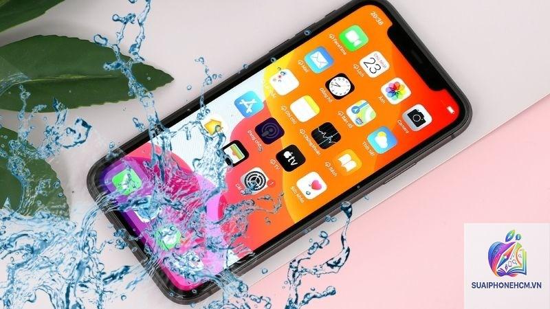 iPhone 11 Pro Max có chống nước không - Hình 3