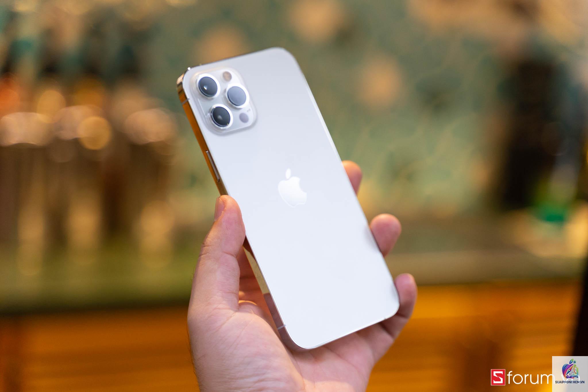 iPhone 12 Pro Max có bền không - Hình 4