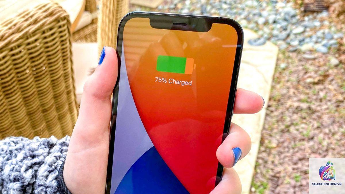 iPhone 12 có dùng ổn định không - Hình 5