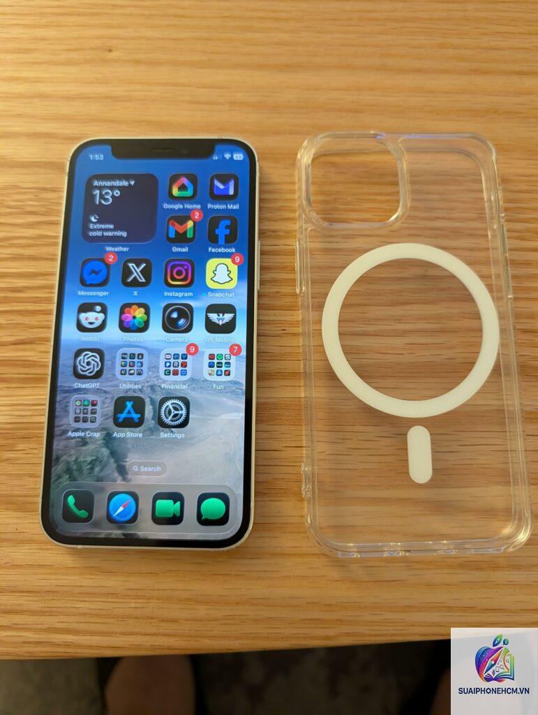 iPhone 12 mini có đáng mua không 2026