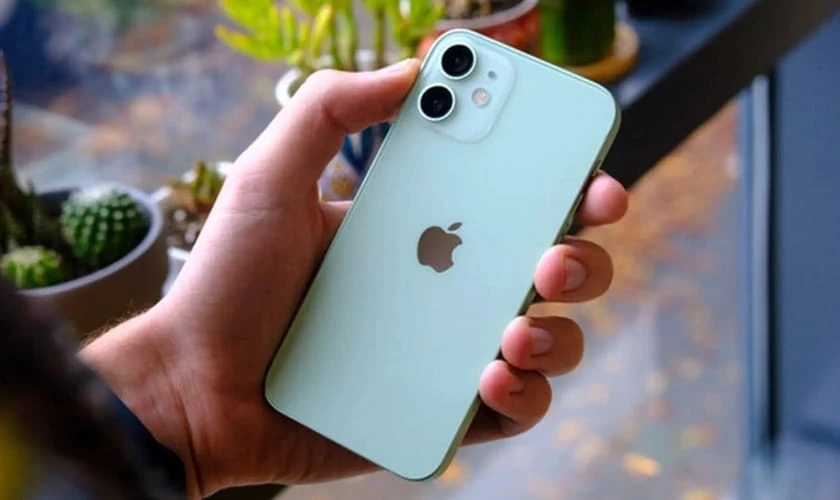 iPhone 12 mini có nên mua cũ không