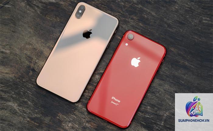 iPhone XR pin trâu không - Hình 2