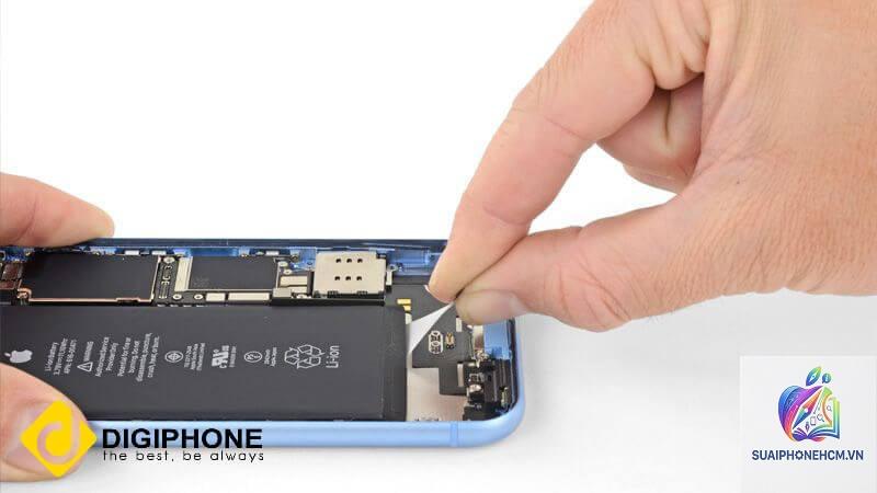 iPhone XR pin trâu không - Hình 5