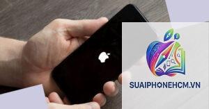 iPhone bị treo táo phải làm sao