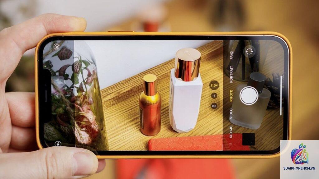 iPhone camera bị ám vàng