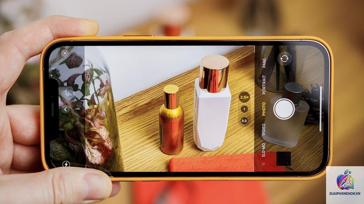 iPhone camera bị ám vàng - Hình 1