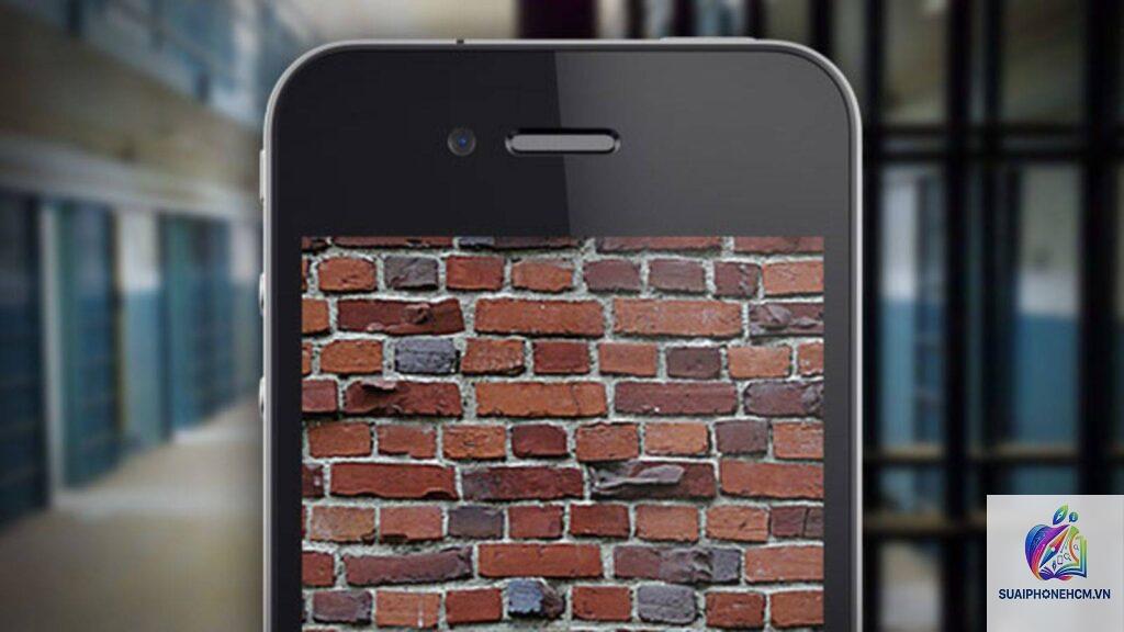 iPhone jailbreak bị brick