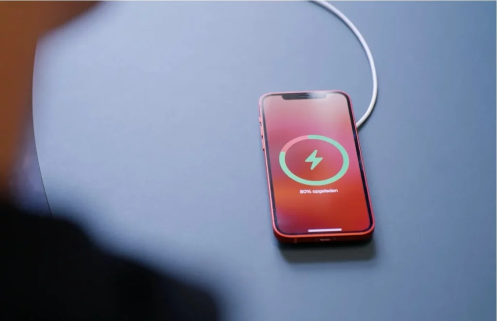 iPhone không nhận MagSafe