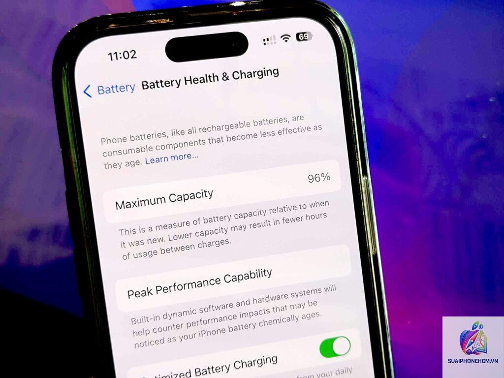 iPhone pin chai nhanh