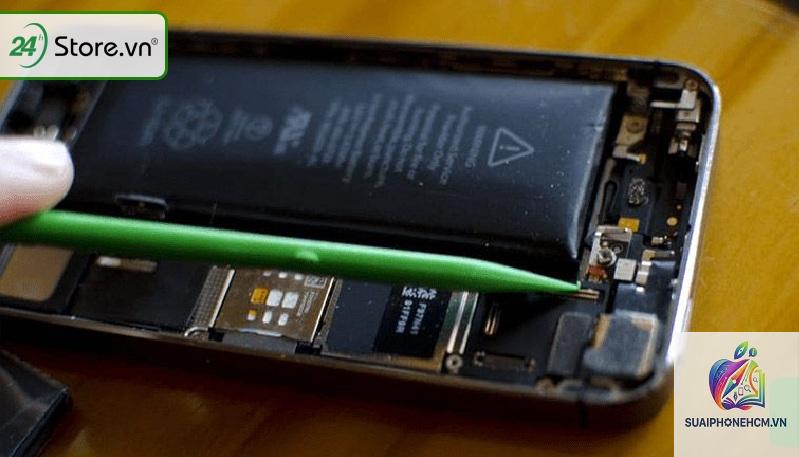 iPhone pin phồng có nguy hiểm không - Hình 2