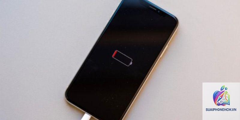 iPhone sạc chỉ được khi tắt nguồn - Hình 1