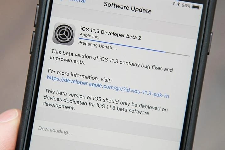 iPhone update iOS bị kẹt