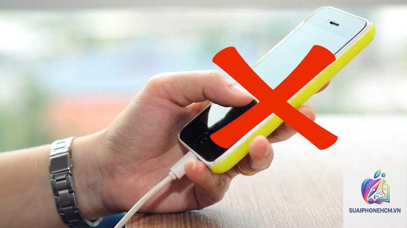 iPhone vừa sạc vừa nóng - Hình 5