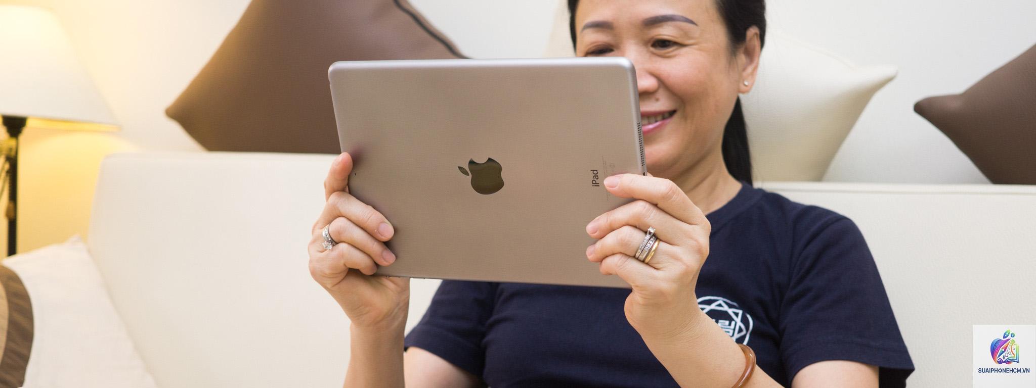 ipad cho người lớn tuổi - Hình 1