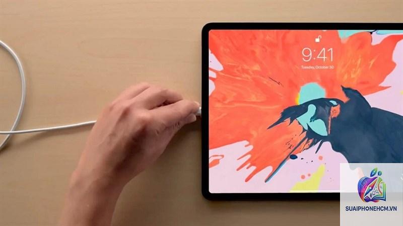 ipad lightning hay usb c - Hình 3