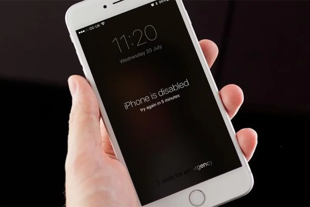 iphone bị khóa bảo mật