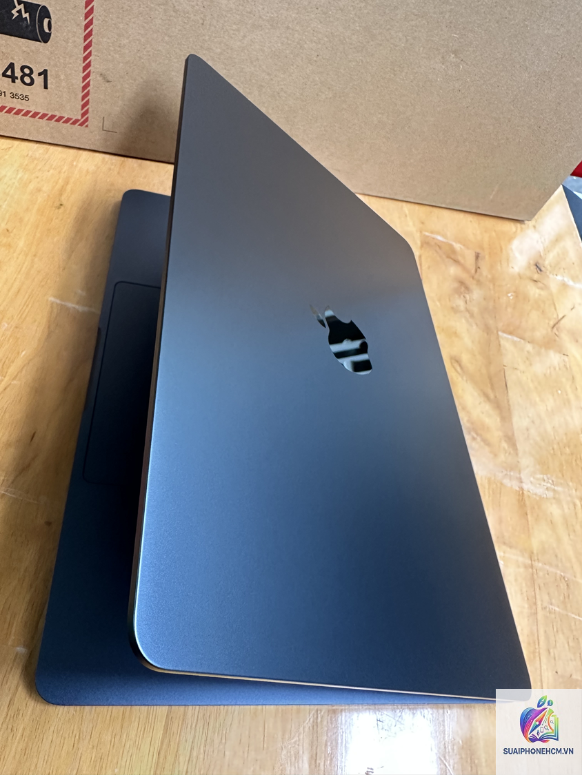 MacBook Air Midnight - Hình 4