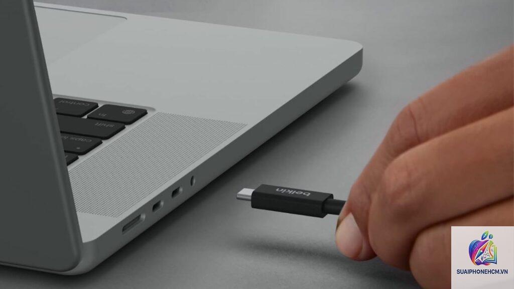 MacBook Air Thunderbolt