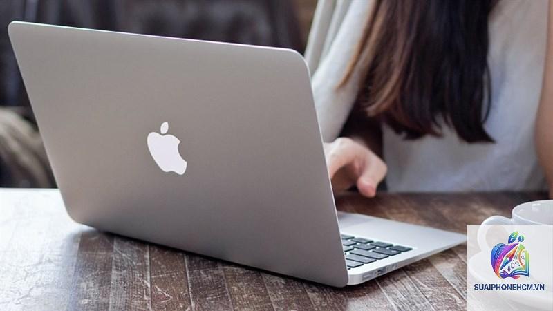 MacBook Air cho học sinh - Hình 2