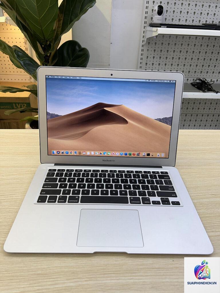 MacBook Air cũ