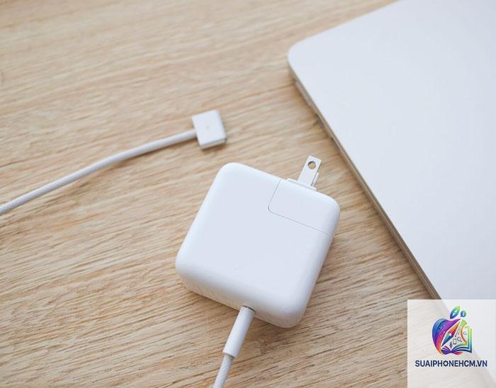 MacBook Air sạc bao lâu đầy - Hình 5