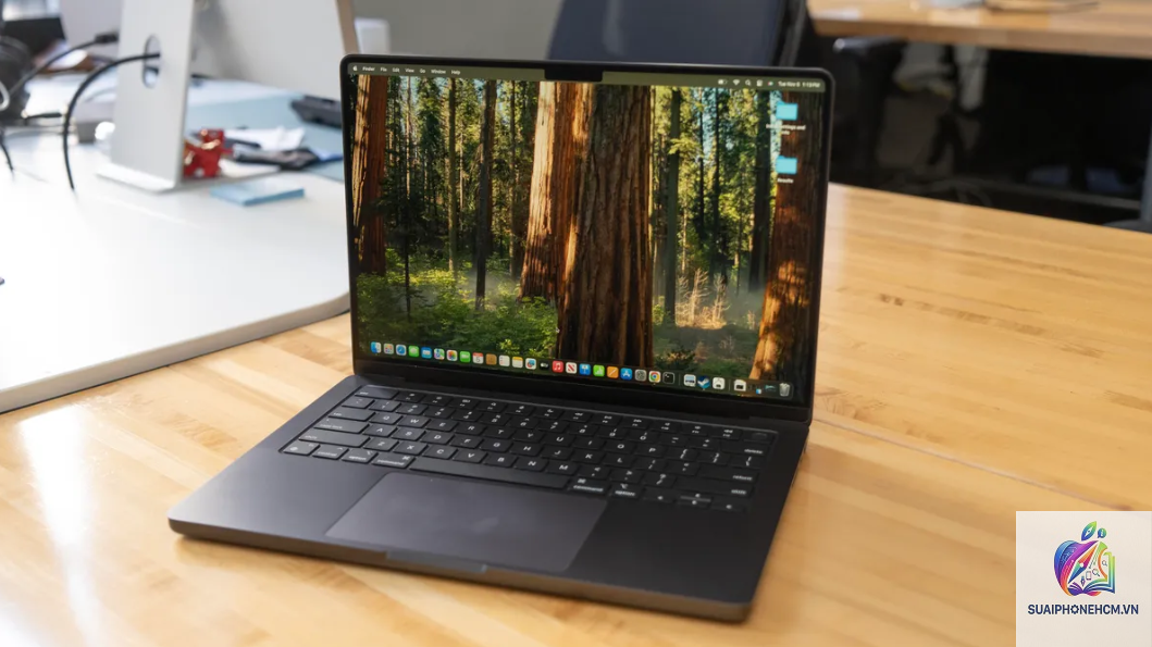 MacBook Pro M4 Pro - Hình 2