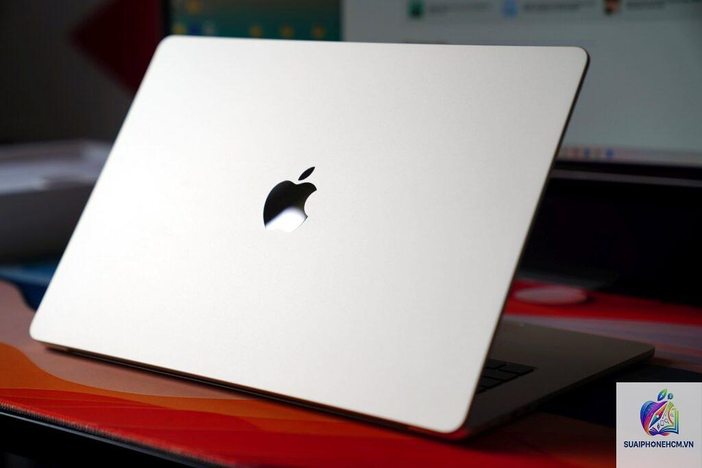 MacBook Pro cho Machine Learning - Hình 2