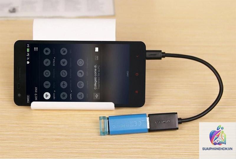 cách kết nối USB OTG với điện thoại